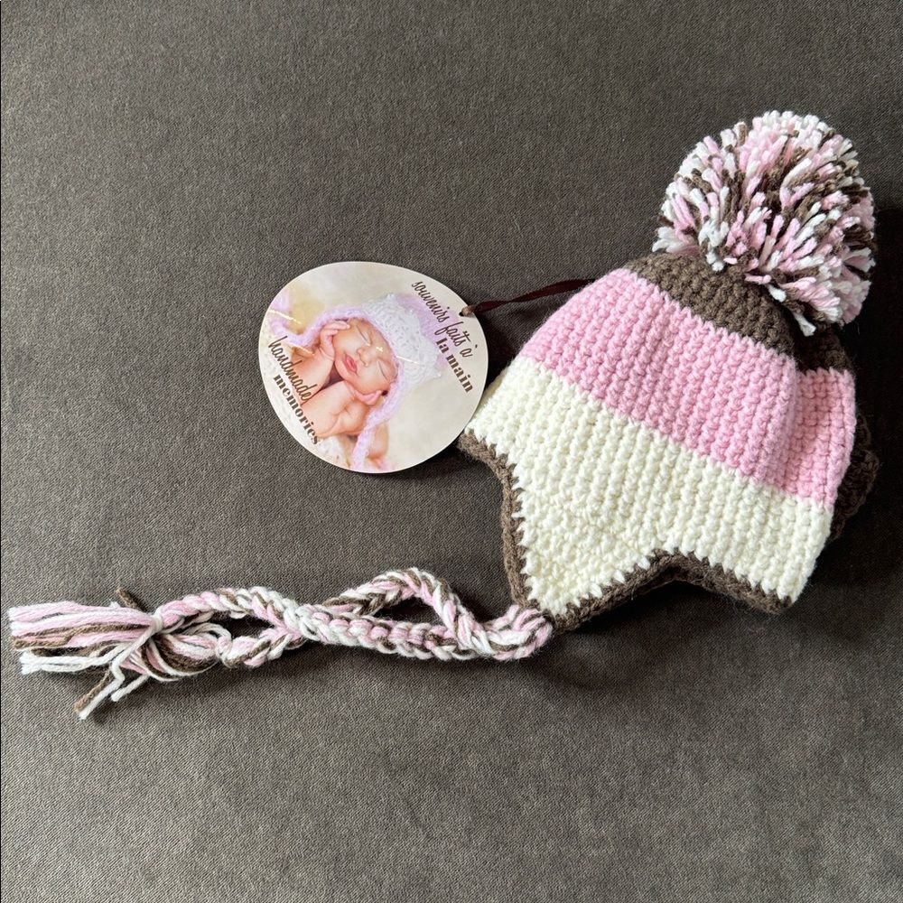 Disney Baby Infant Girls Crocheted Hat Beanie Flowers and Pompom 0-6 months NEW - Picture 5 of 6